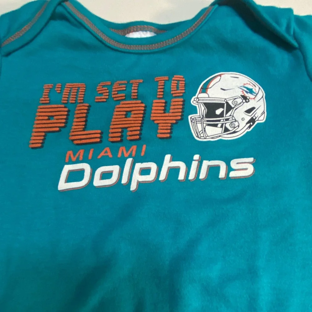 Miami Dolphins NFL Gerber Baby Bodysuit 6-12 Months Football One-Piece Turquoise